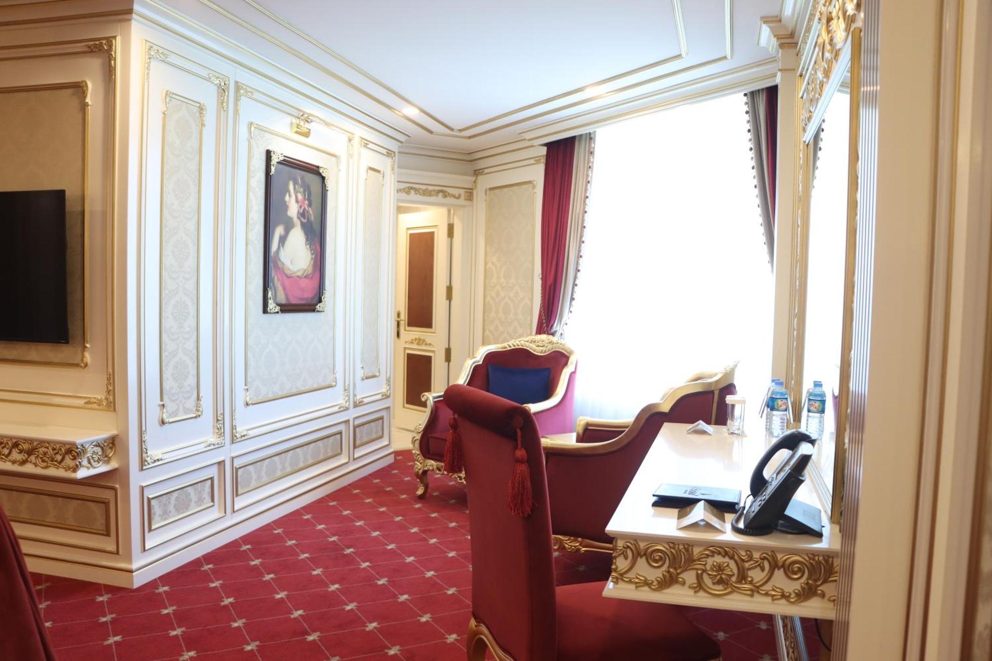 Cristal Erbil Hotel Экстерьер фото A suite at the hotel